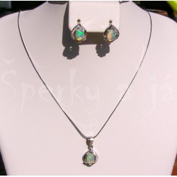 Stříbrná souprava náušnice přívěšek opál kapka