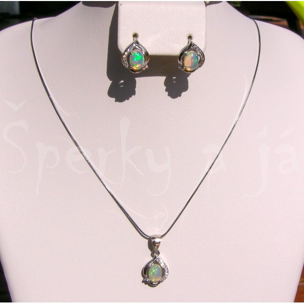 Stříbrná souprava náušnice přívěšek opál kapka Soupravy šperků