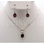 Stříbrná souprava přívěšek náušnice granát ovál | SPERKYAJA.CZ