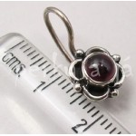 Stříbrné náušnice granát květina Náušnice