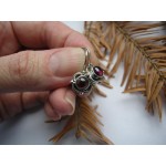 Stříbrné náušnice granát květina Náušnice