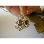 Stříbrné náušnice granát šiška  Náušnice