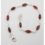 Stříbrný náramek granát šiška Náramky