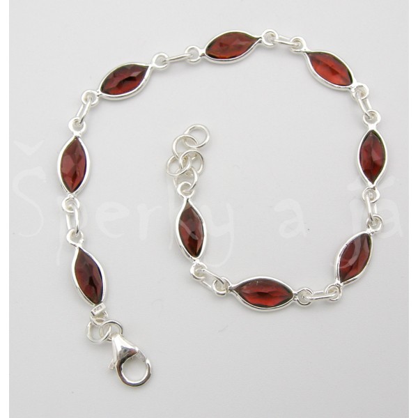 Stříbrný náramek granát šiška Náramky