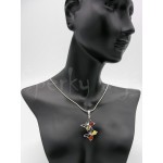 Stříbrný přívěšek jantar trikolor motýli Přívěšky