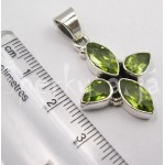 Stříbrný přívěšek olivín čtyřlístek | SPERKYAJA.CZ