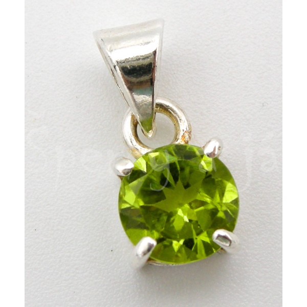 Stříbrný přívěšek olivín slunce Přívěšky