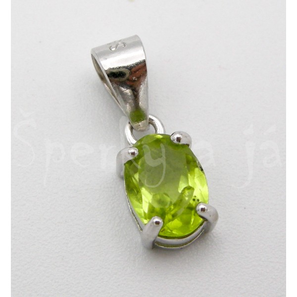 Stříbrný přívěšek olivín ovál Přívěšky