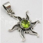 Stříbrný přívěšek olivín slunce Přívěšky