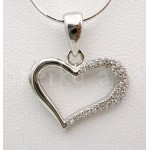 Stříbrný přívěšek srdce zirkony  | SPERKYAJA.CZ