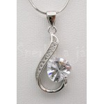 Stříbrný přívěšek srdce zirkony  | SPERKYAJA.CZ