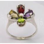 Stříbrný prsten granát srdce Prsteny