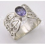 Stříbrný  prsten iolit ovál Prsteny