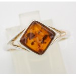 Stříbrný prsten  jantar čtverec Prsteny