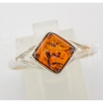 Stříbrný prsten  jantar čtverec Prsteny