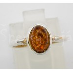 Stříbrný prsten jantar ovál Prsteny