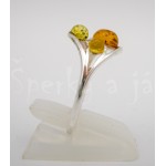 Stříbrný prsten jantar trikolor  Prsteny