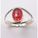 Stříbrný  prsten karneol ovál Prsteny