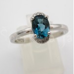 Stříbrný prsten london topaz Prsteny