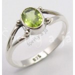 Stříbrný prsten olivín ovál | SPERKYAJA.CZ