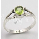 Stříbrný prsten olivín ovál | SPERKYAJA.CZ