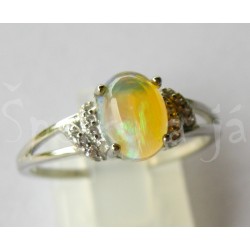 Stříbrný prsten opál a zirkony ovál