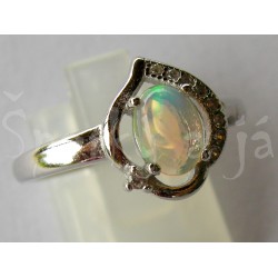 Stříbrný prsten opál a zirkony ovál