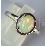 Stříbrný prsten opál ovál Prsteny