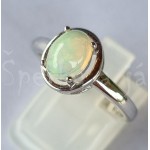 Stříbrný prsten opál ovál Prsteny