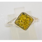 Stříbrný prsten zelený jantar čtverec Prsteny